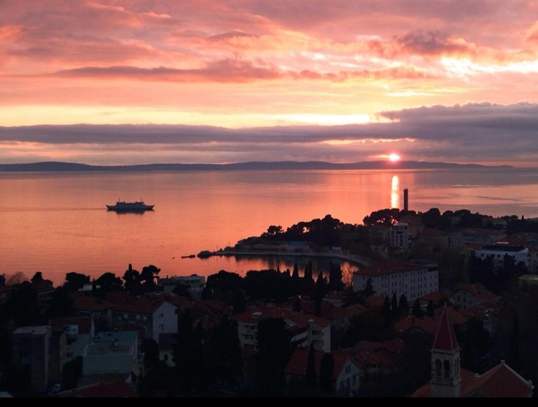 Penthouse Horizont Apartment Split Bagian luar foto